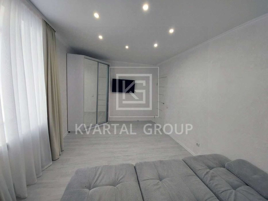 БЕЗ КОМІСІЇ! Трикімнатна квартира з ремонтом, меблями.парк ЦЕНТРАЛЬНИЙ