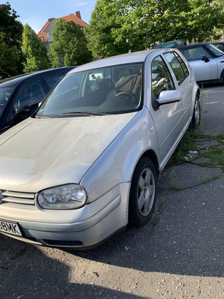 VOLKSWAGEN Golf IV  w całości na częśći !!!