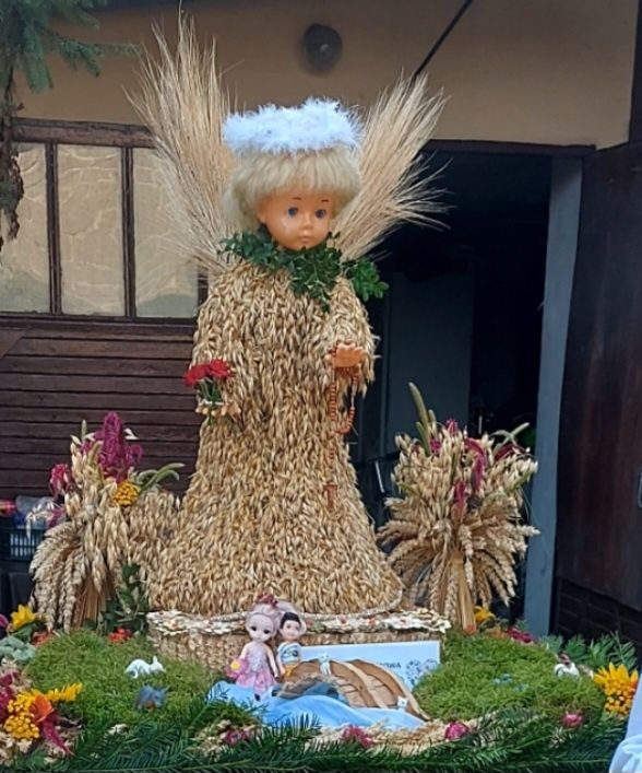 Wieniec dożynkowy Anioł stróż pilnujący dzieci nad rzeką