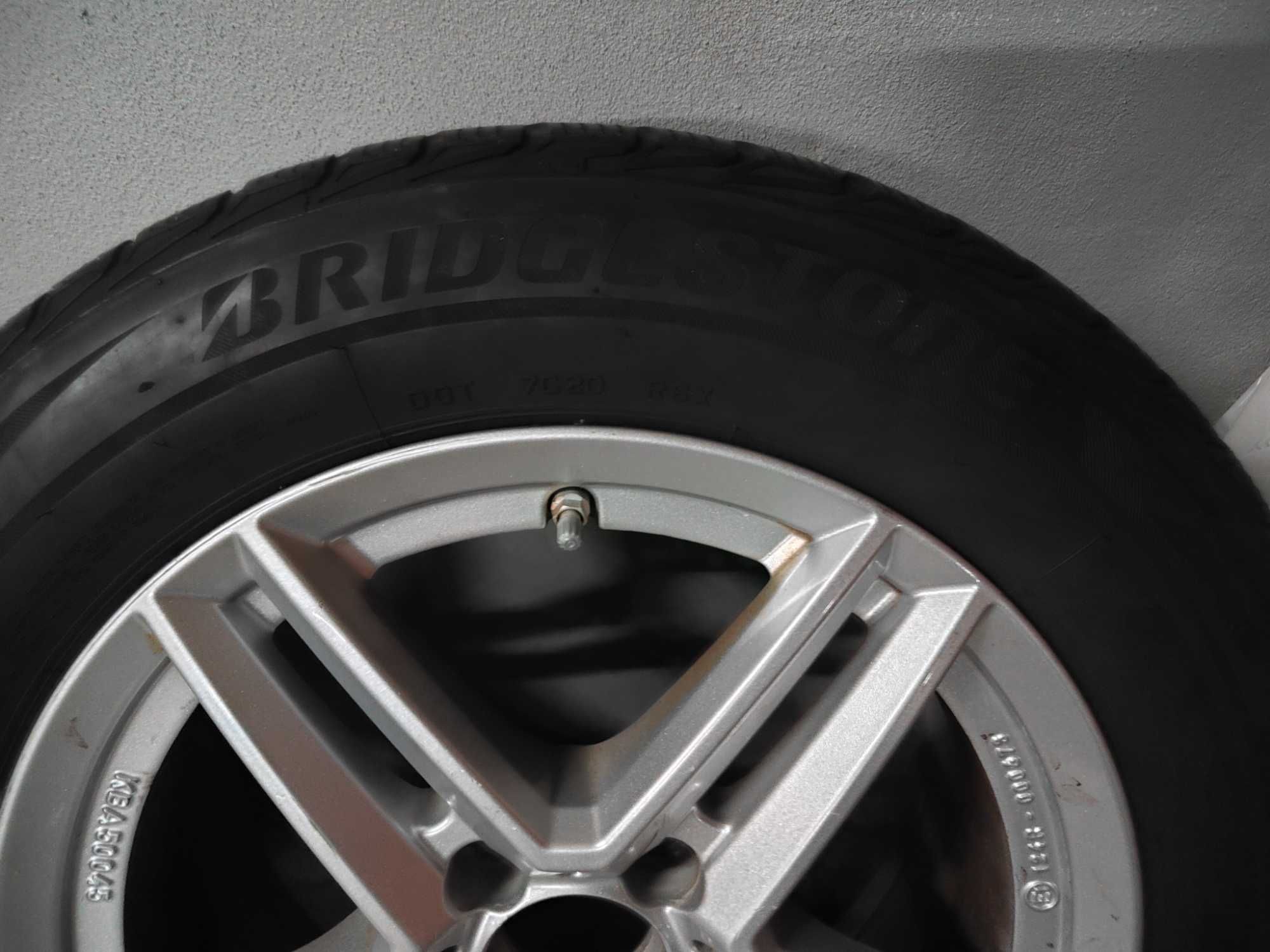 Jantes 16 da Mercedes Com Pneus Bridgestone Completamente novos