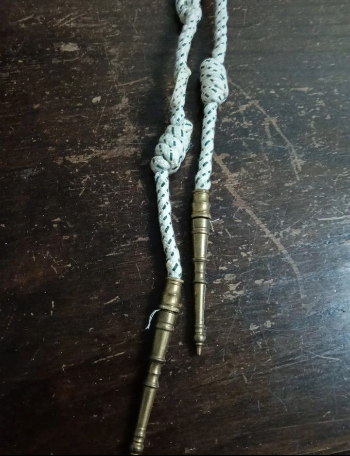Cordões de cerimónia militares