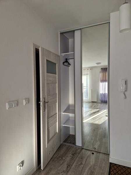 wynajmę mieszkanie z miejscem garażowym