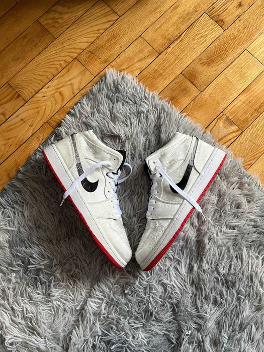 Jordan 1 Mid SE Fearless Edison Chen CLOT