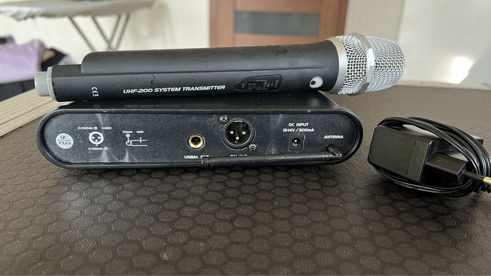 Omnitronic mikrofon bezprzewodowy UHF 201 system