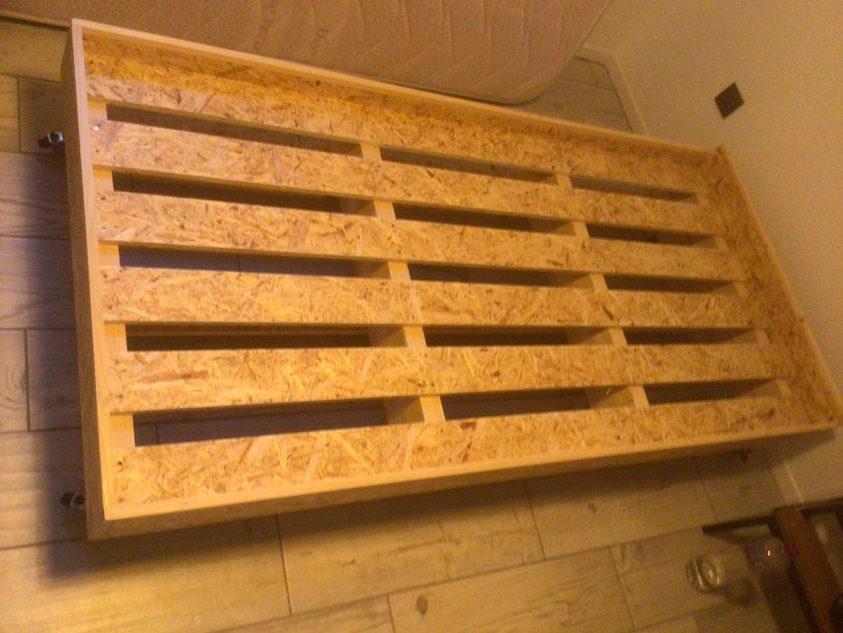 Cama de solteiro