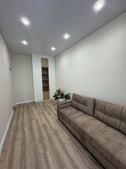 Оренда 2кімн. квартира вул. Лесі Українки, євроремонт, центр.