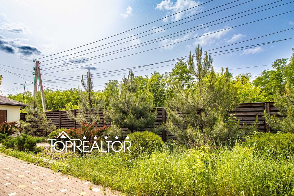 Продам 2-поверховий будинок з ремонтом Флорінка-2 (Флоринка)