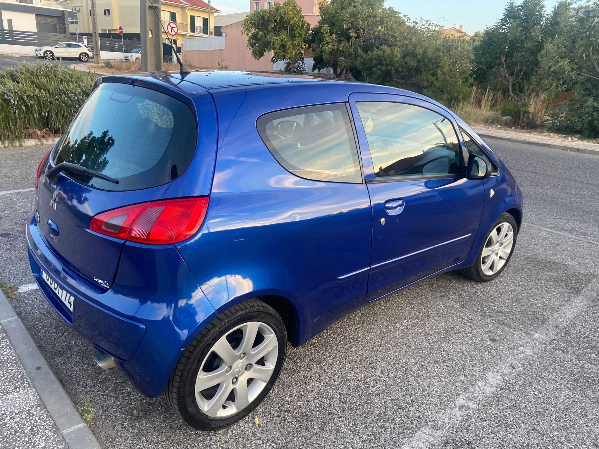 MITSUBISHI colt 1.1 impecável