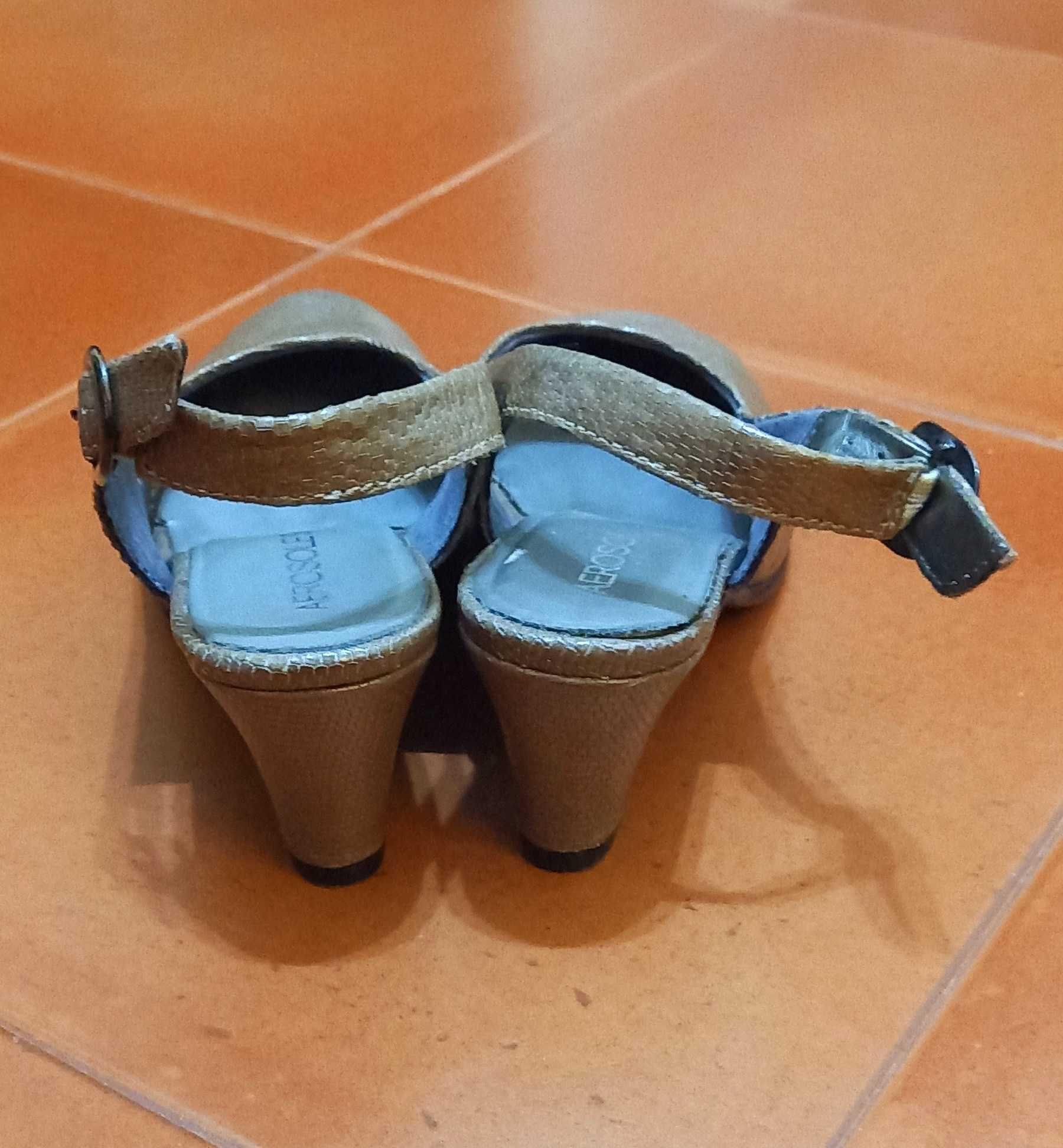 Sapatos de senhora 35