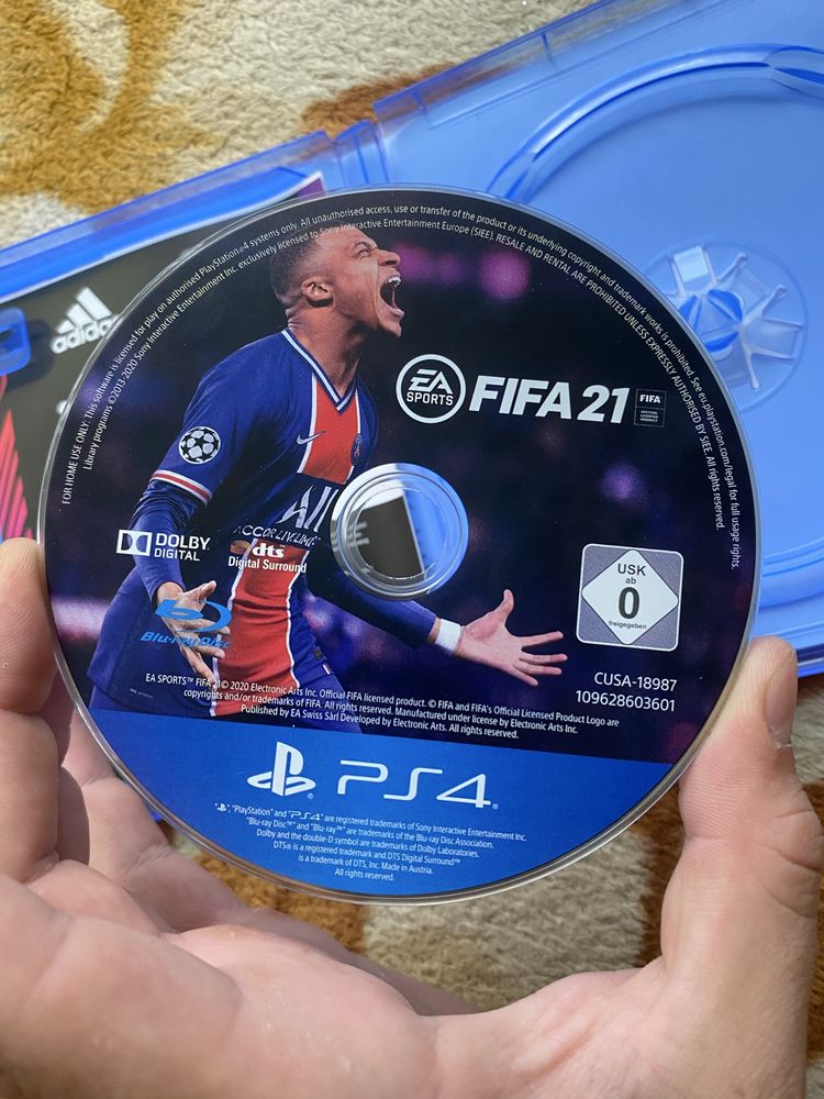 Fifa 21 і GHOST RECON BREAKPOIT на PS 4 в новому стані