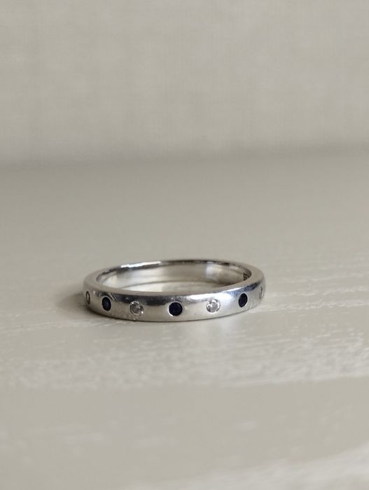 Продам серебряное колечко