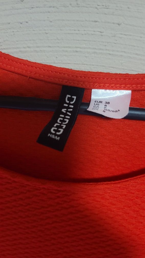 Krotka czerwona sukienka h&m divided 38 M