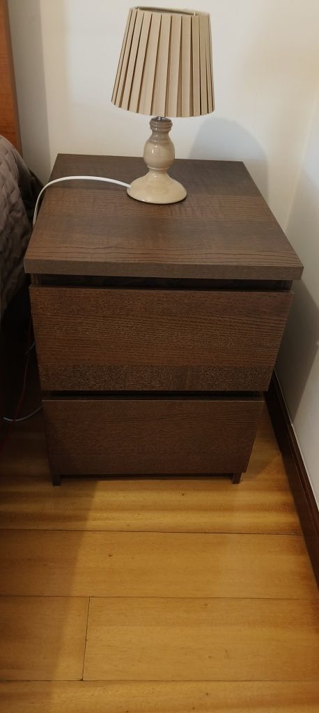 Conjunto cómoda e mesinhas de cabeceira