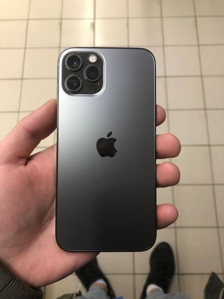 iPhone 12 pro на 128