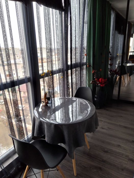 Студія подобово. Центр.