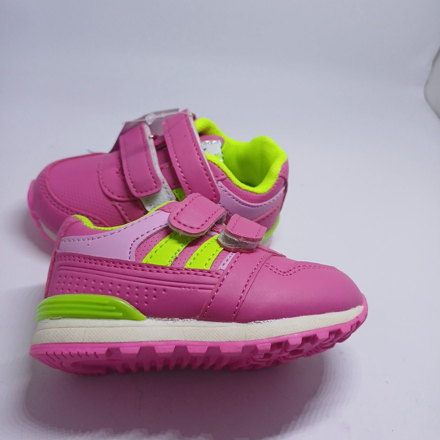 Nowe adidasy roz 26 wkładka skórzana profilowana