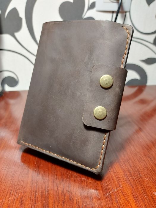 Кожаное портмоне под документы