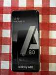 Atrapa Samsung A80 z rucomym aparatem