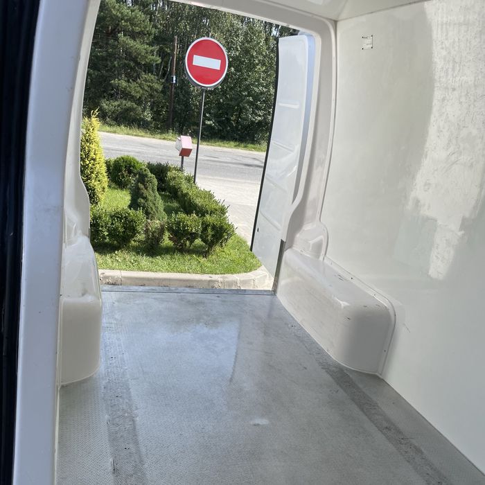 Вантажні перевезення рефрижиратор послуги експедиції і вантажників