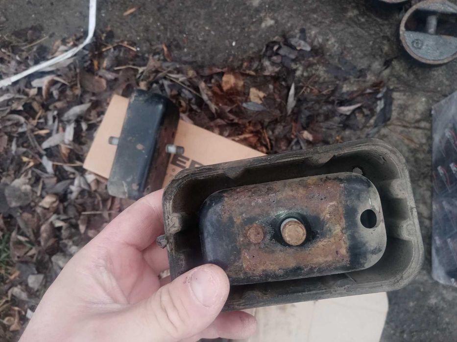 Подушки двигателя на сузуки джимни