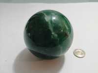 Naturalny kamień Fluoryt w formie polerowanych kul piękny kolor