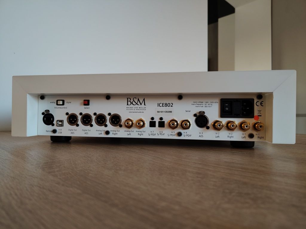 Cudo DAC i Przedwzmacniacz lampowy Backes & Müller BM Ice-802