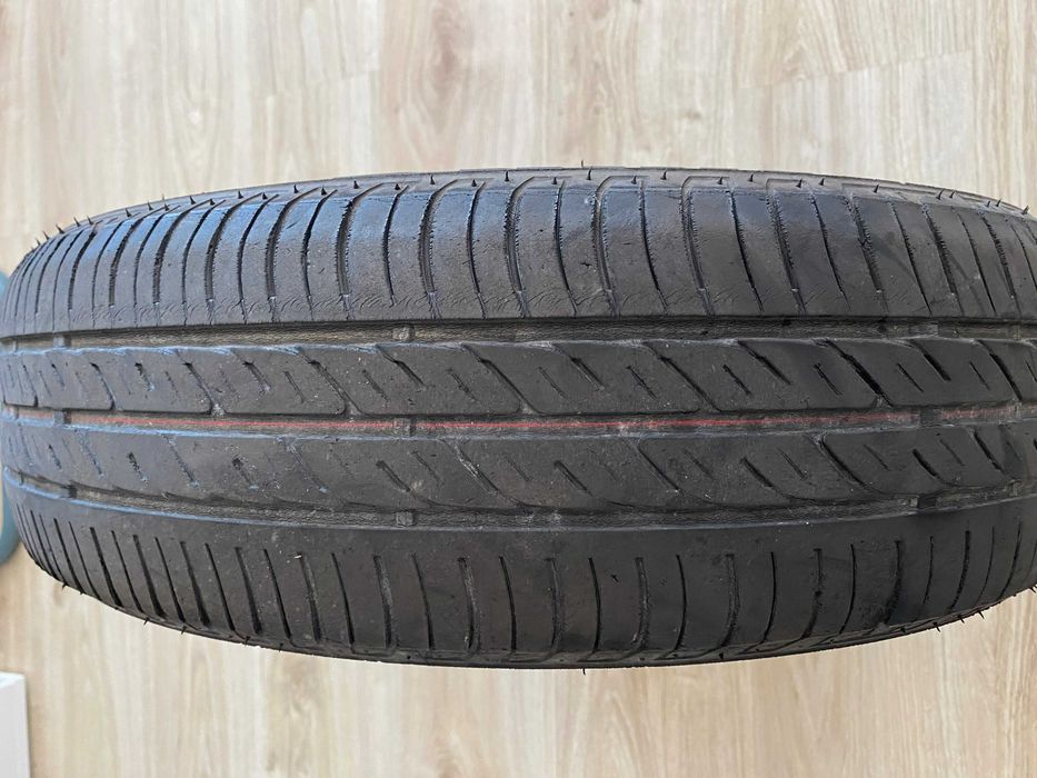 Pneus 165/70/R14