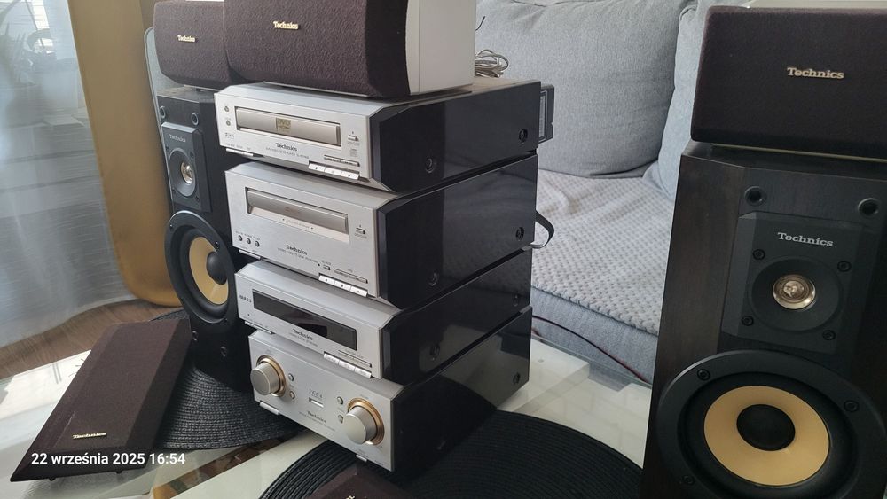 Wieża Technics SE-HDV600