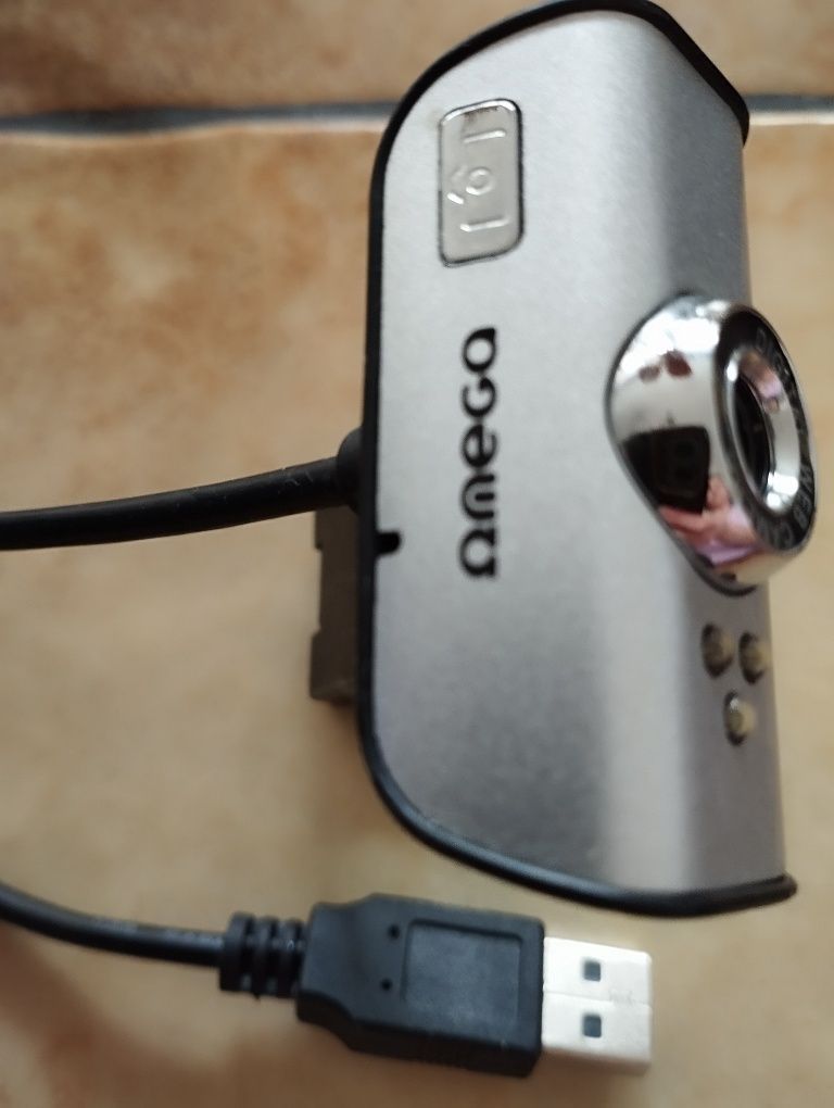 Kamera      Omega