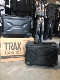 Zestaw 2 kufrów SW-MOTECH Trax ADV BLACK 37L Prawy/45l Lewy