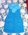 Vestido azul brilhante
