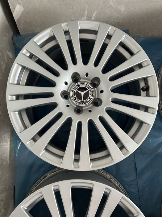 143 Felgi Aluminiowe Oryginał MERCEDES R 17 5x112 Bardzo Ładne