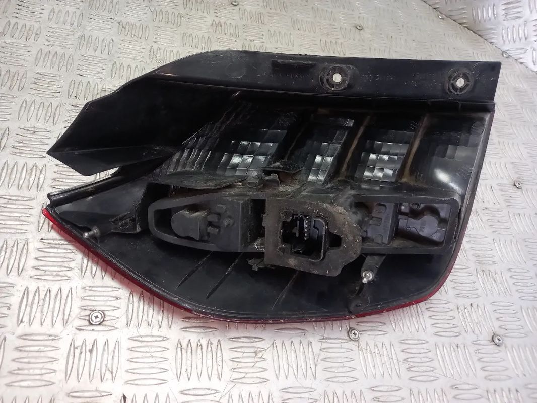 renault scenic ii lampa prawa tylna