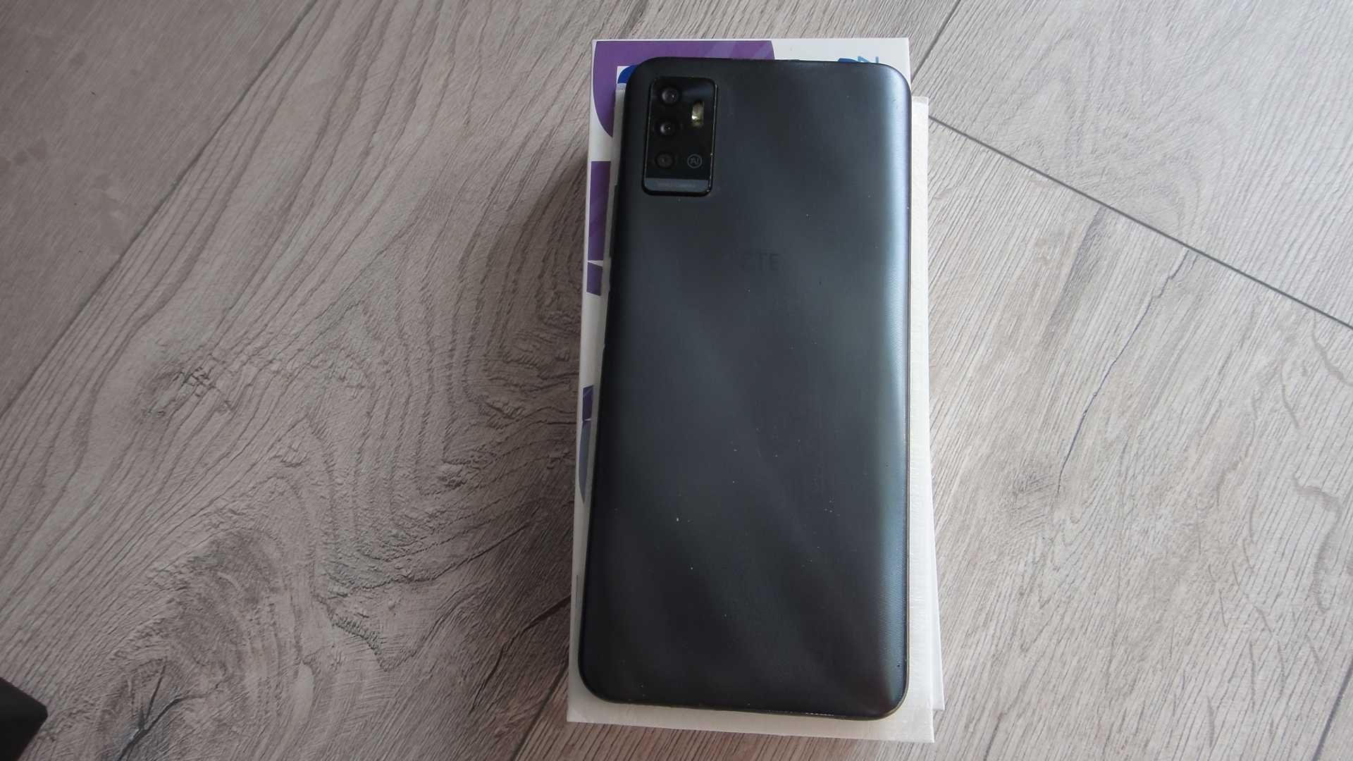 ZTE Blade A71  64/3Gb.