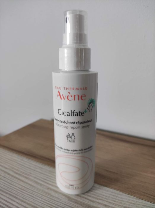 Avène Cicalfate+ - osuszający spray regenerujący