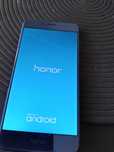 Honor 8 Sapphire Blue para peças avariado, reinicia constantemente