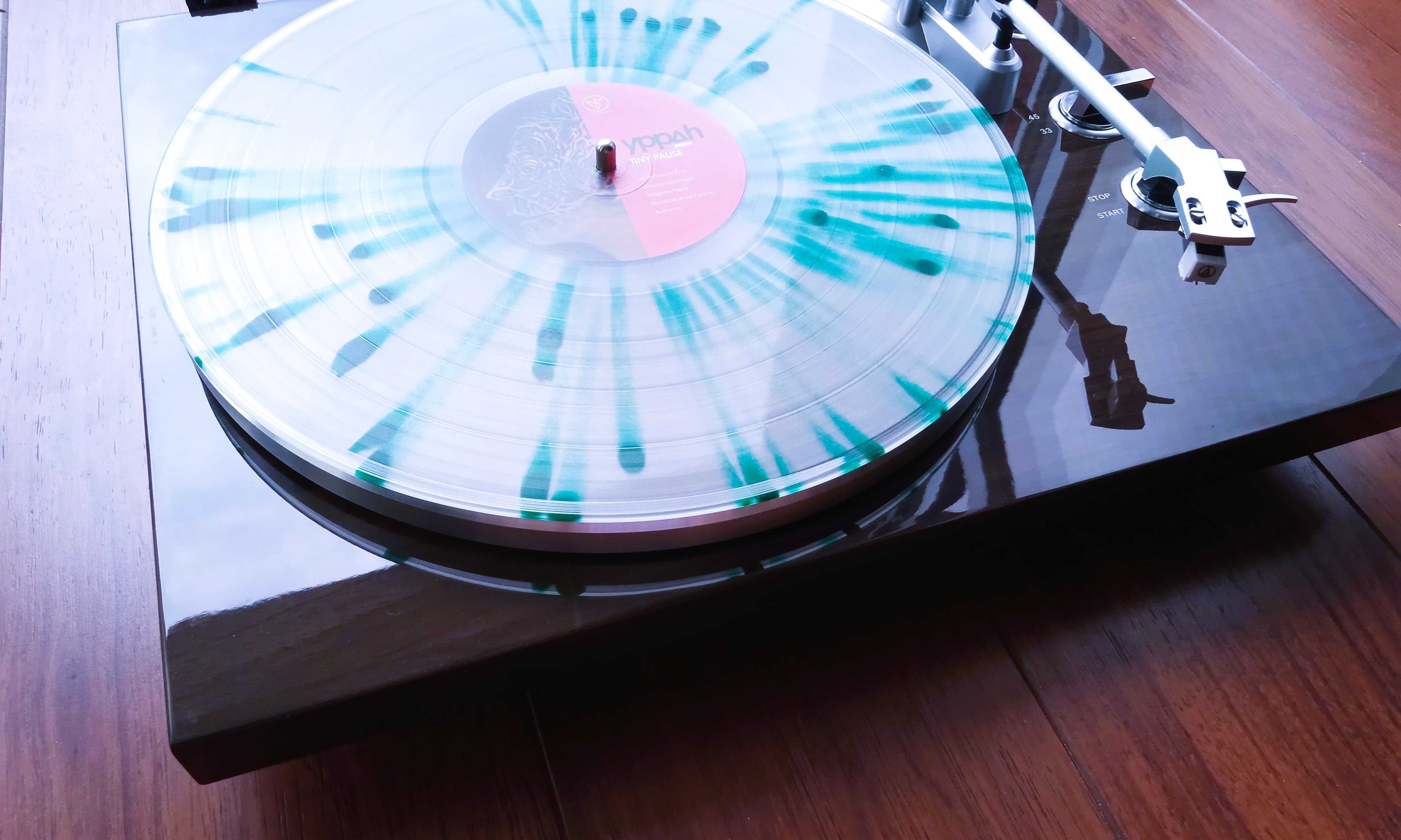 Gramofon CrossStu HP056 HQ BT igła Audio-Technica + GRATIS 2 Płyty