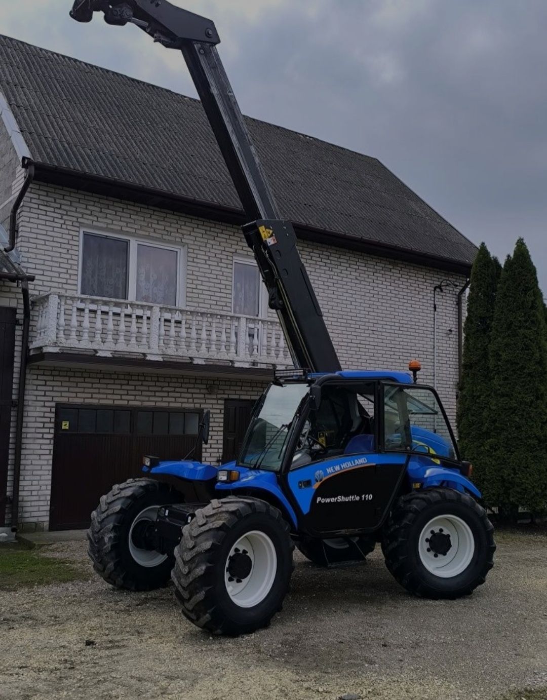 New Holland LM 425A