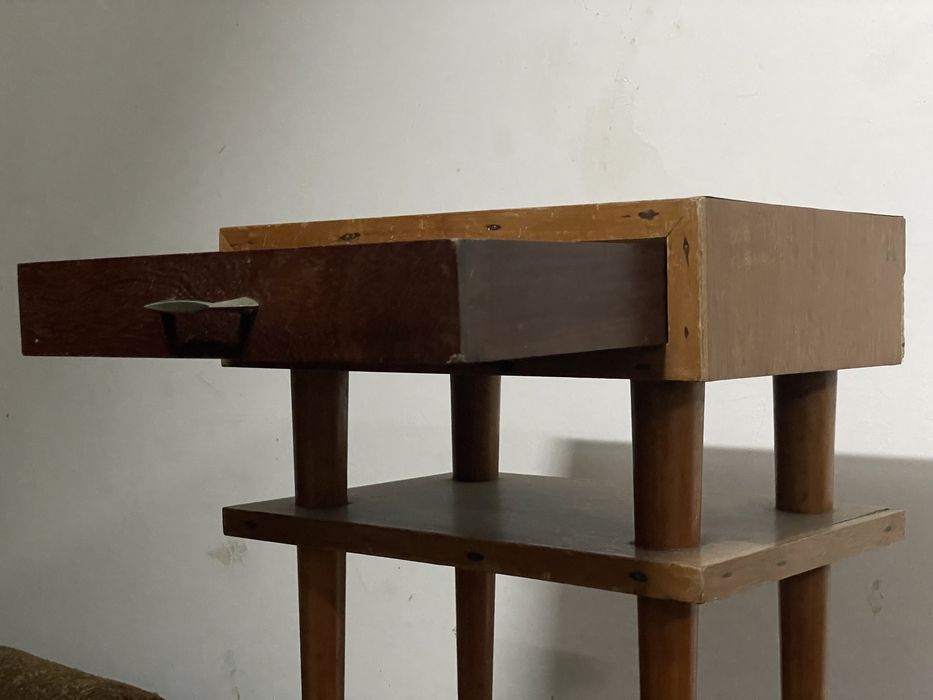 Mesa de cabeceira