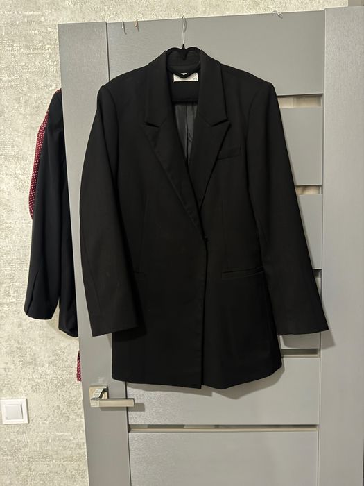 Піджак сукня чорного кольору