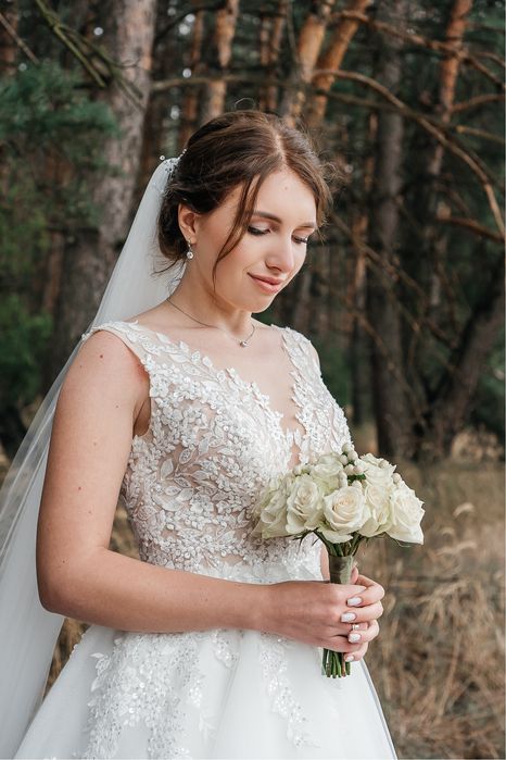 Весільна сукня