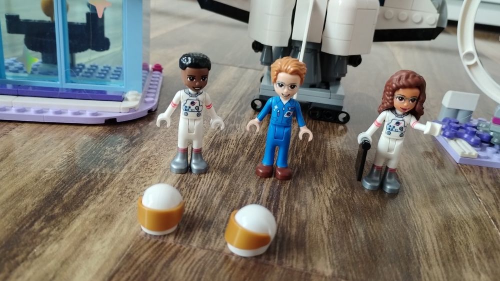 Klocki LEGO Friends kosmiczna akademia 41713