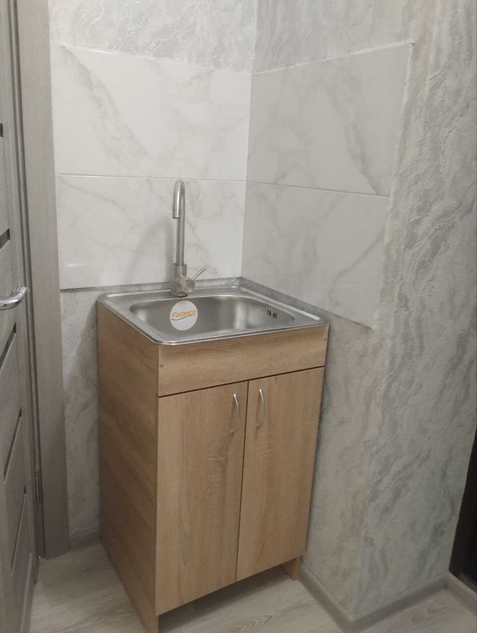 Продам мини-квартиру возле метро Масельского