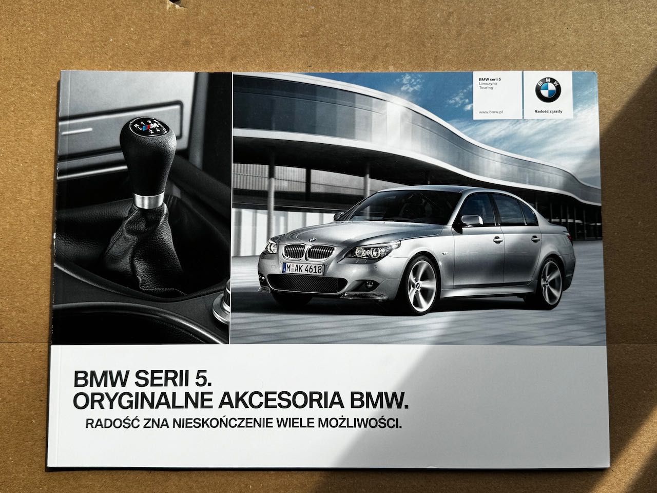 2010 / Akcesoria BMW Serii 5 Limuzyna E60 Touring E61 / PL / prospekt