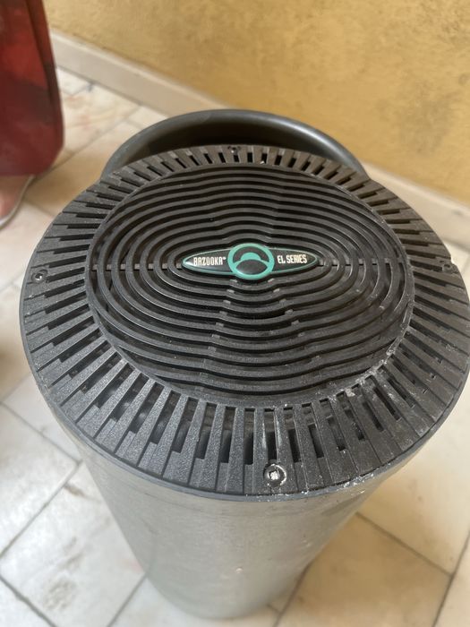 Coluna de som / subwoofer / bazooka