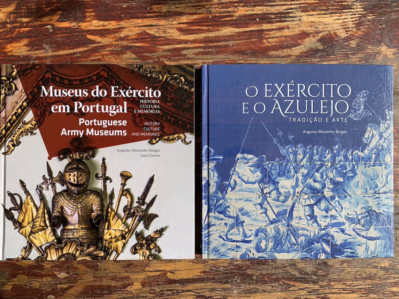 Livros Azulejo e Museus do Exército