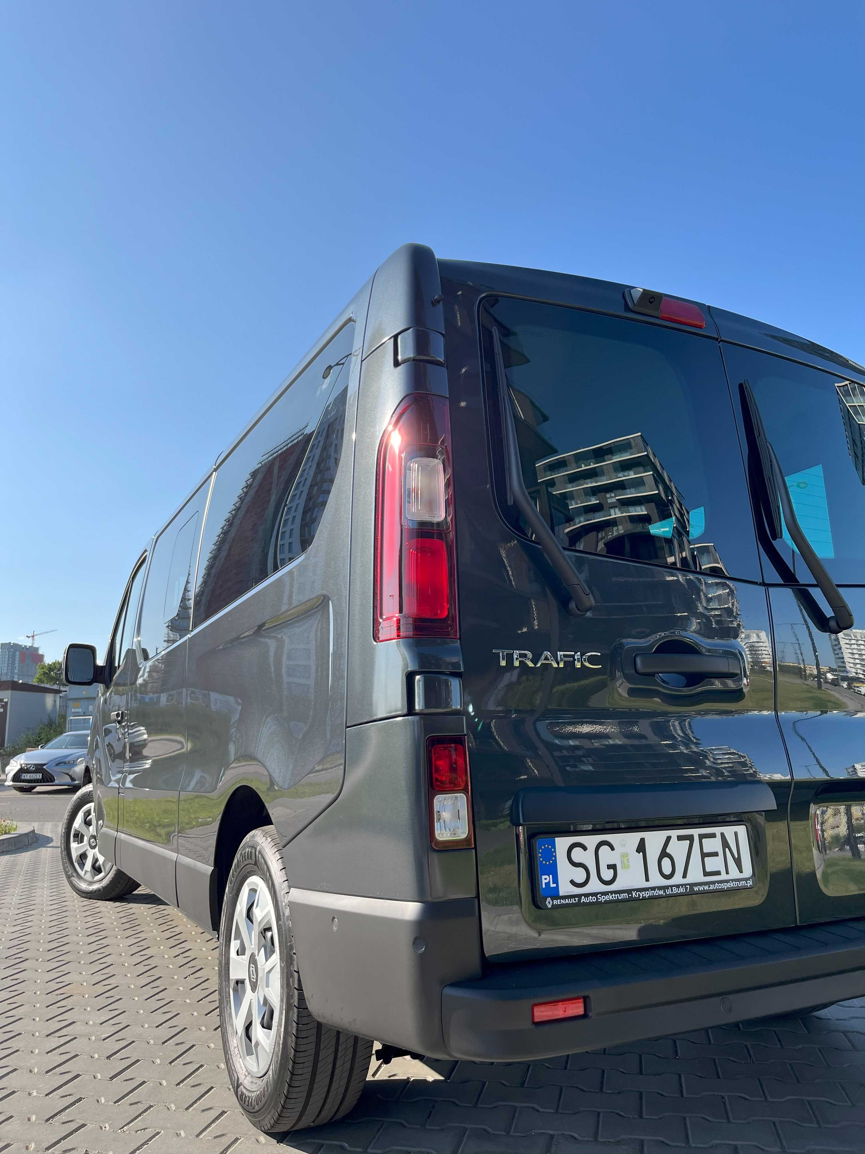 Wynajem 9-osobowego Renault Trafic -  od 240 zł/doba