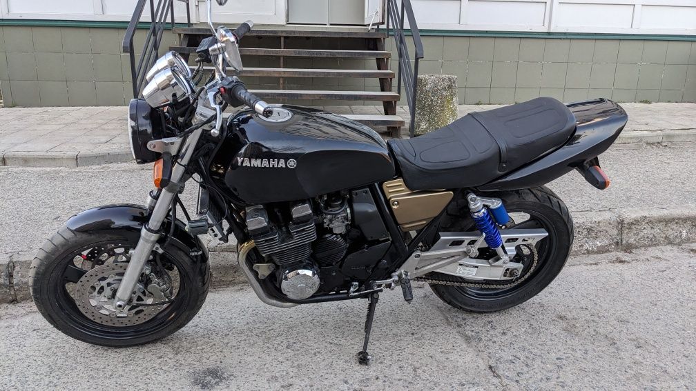 Продам Yamaha xjr400