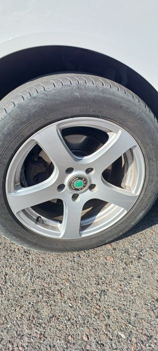 Skoda 1.4 tsi avtomat 2012