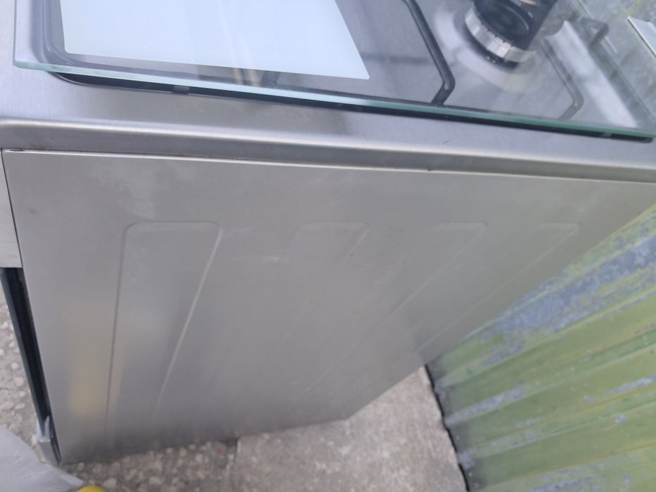 Fogao a gás com forno electrico